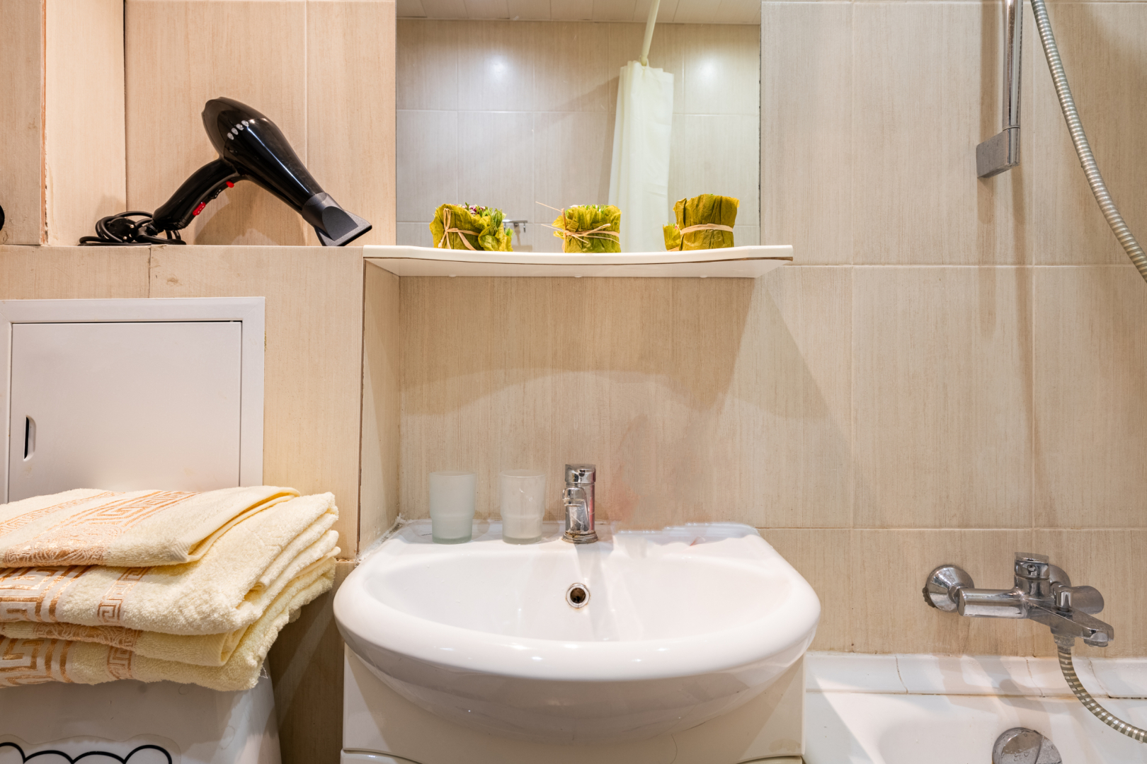 Квартира Просторная двухкомнатная Natali у парка Зюзино