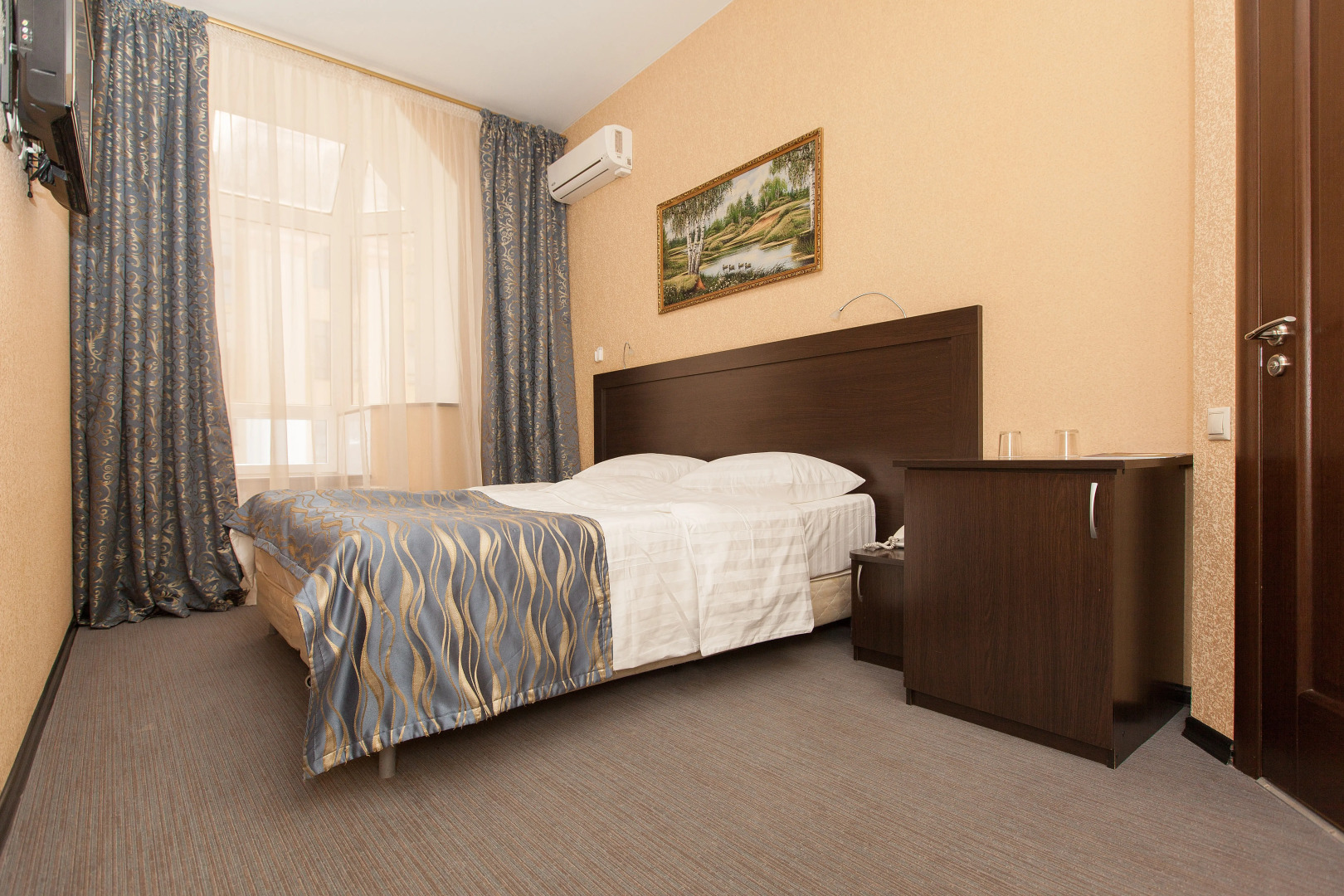 Гостиница Регина - Университетская