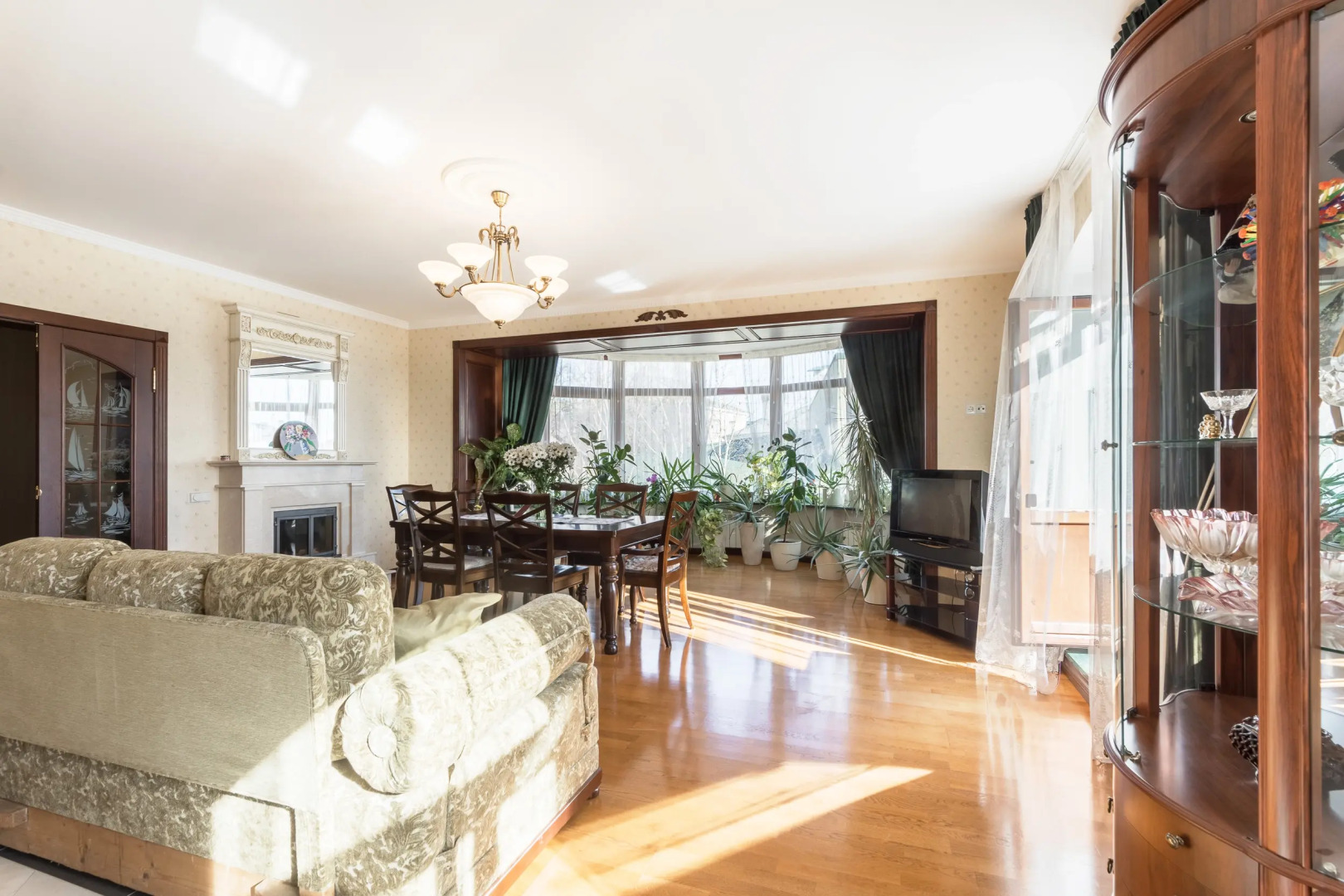 Апартаменты Большие красивые апартаменты напротив Кремля