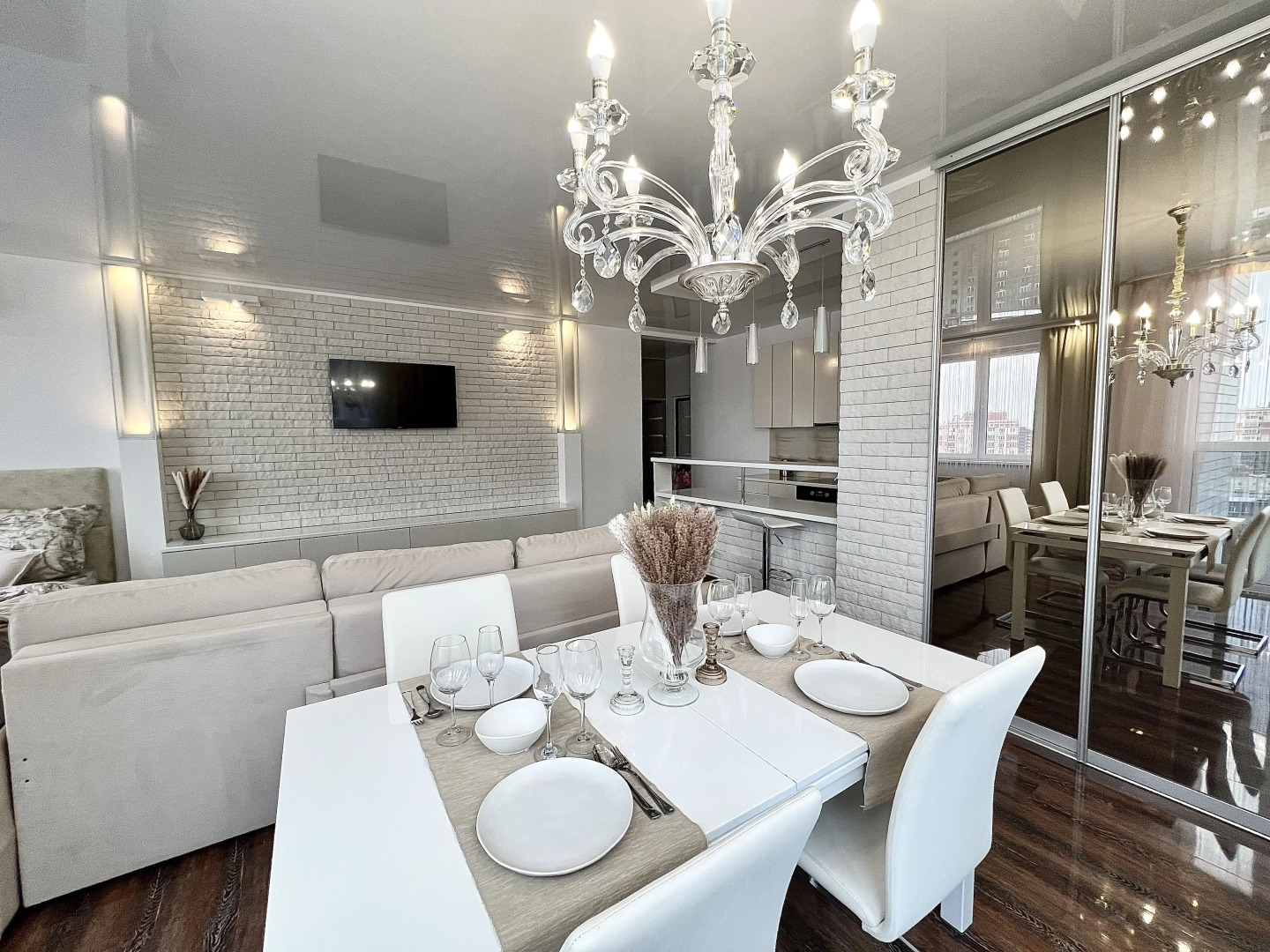 Апартаменты Дизайн студия у ТЦ Армада