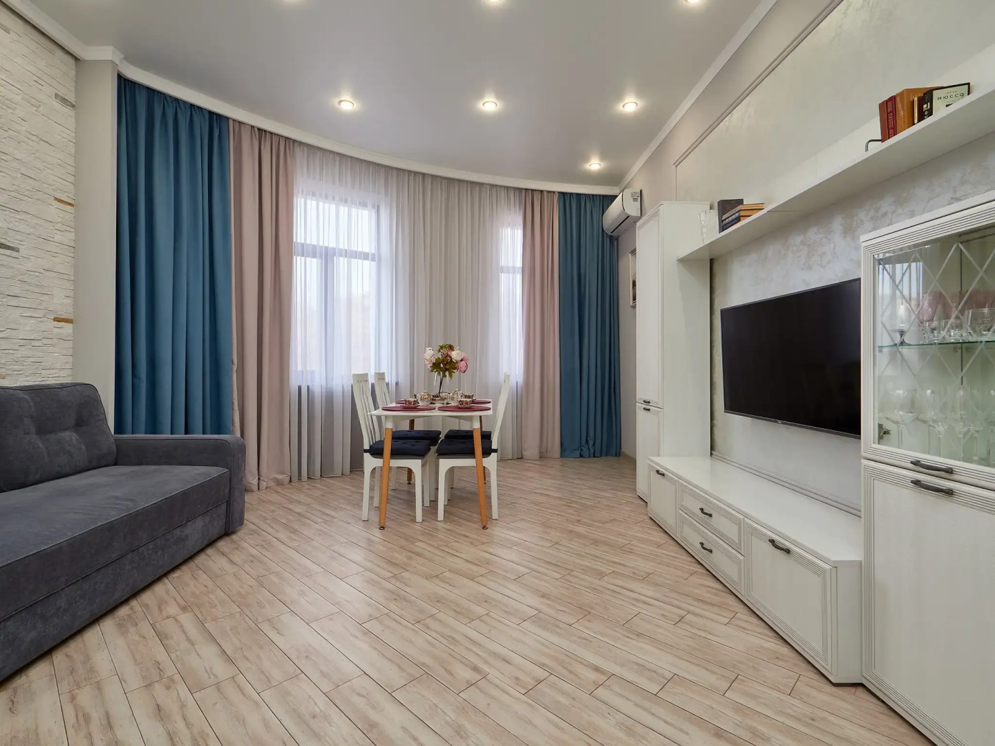 Апартаменты Двухкомнатные у Курортного бульвара