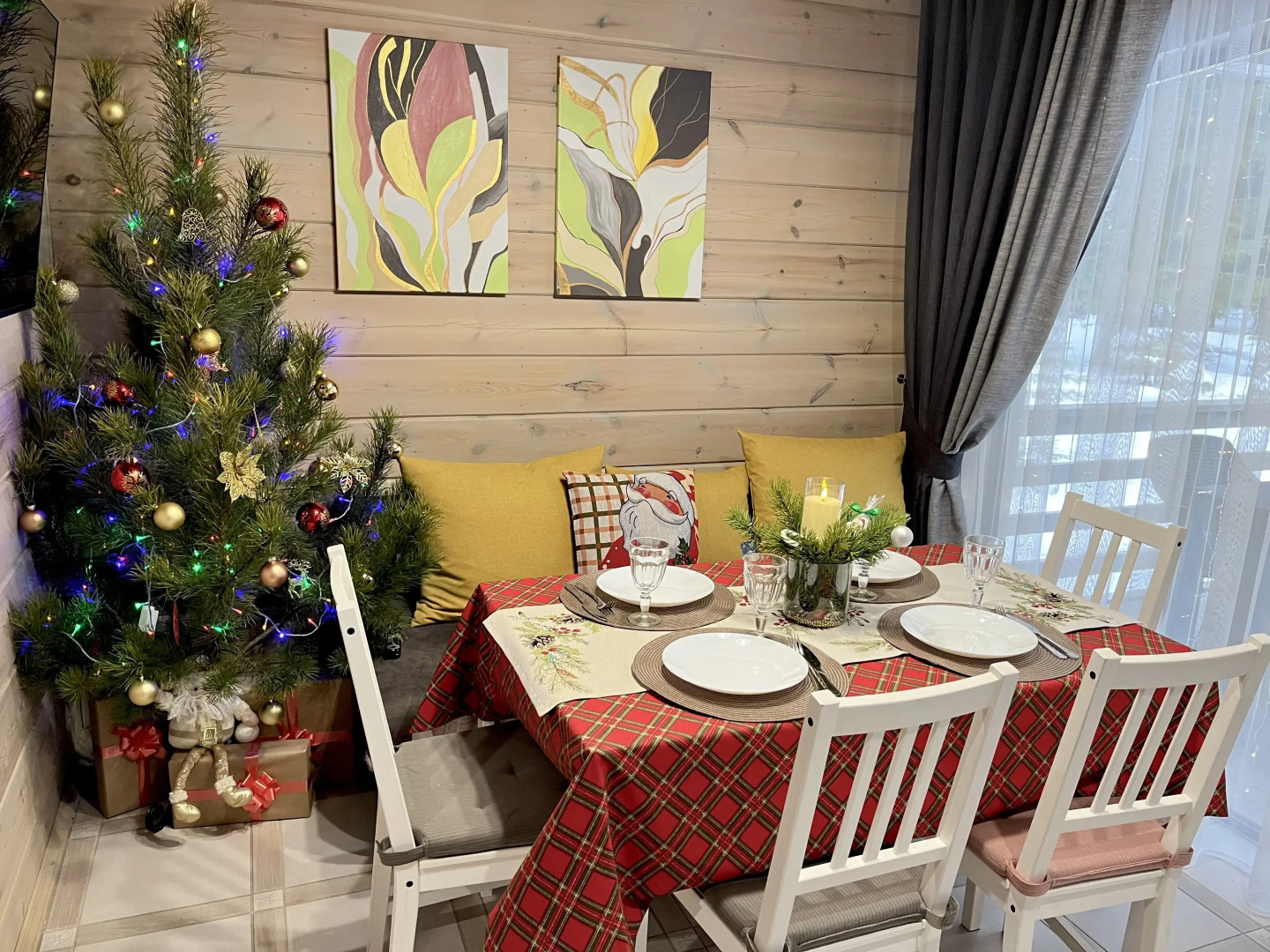 Домик на опушке на берегу Озера Волго на Селигере - коттеджи Сосновый бор