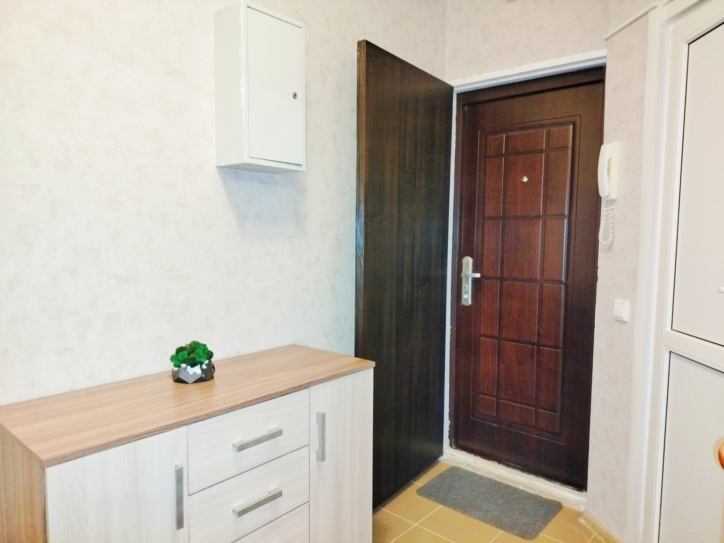 Квартира с балконом у госпиталя ветеранов