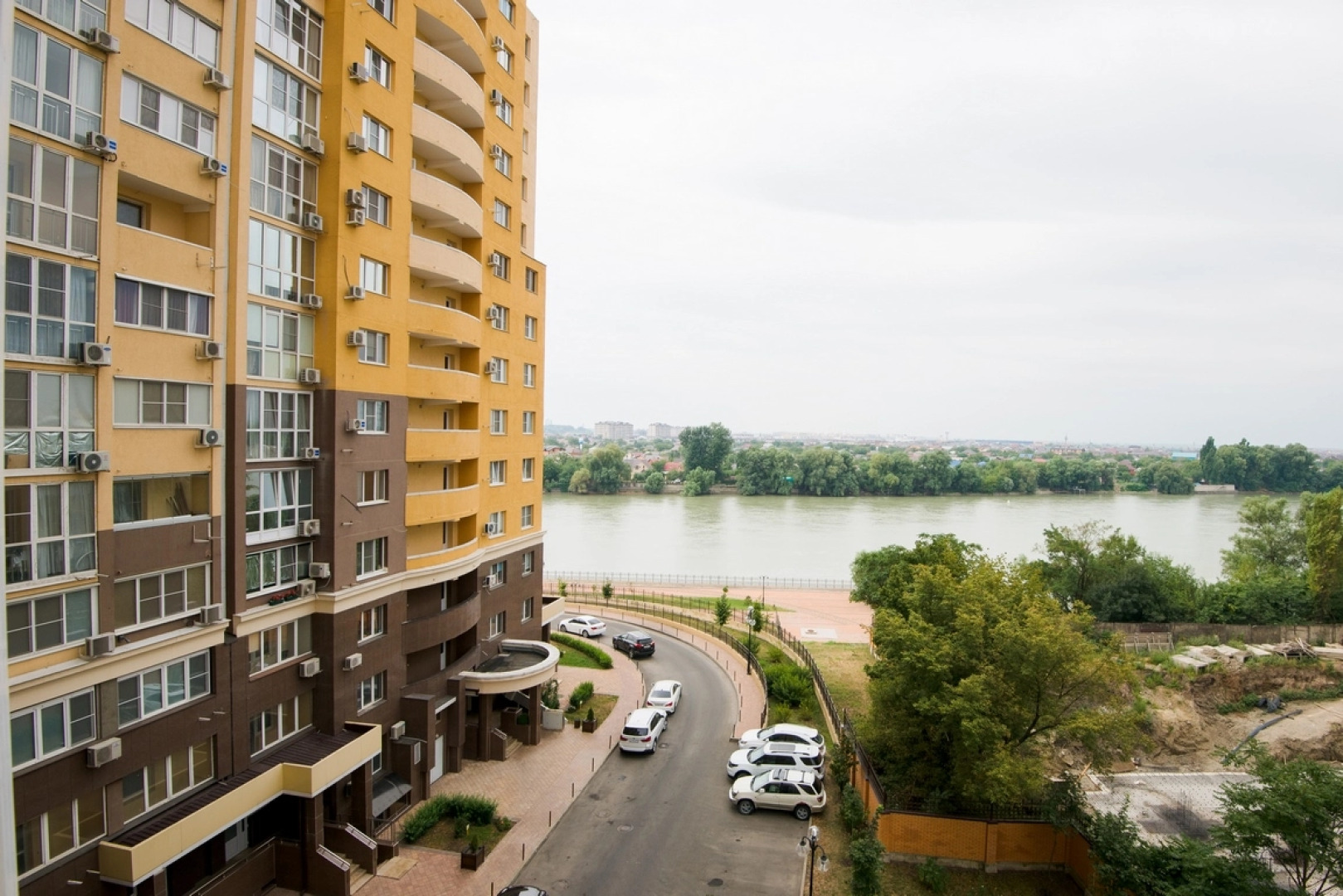 Апартаменты Кожевенная 24