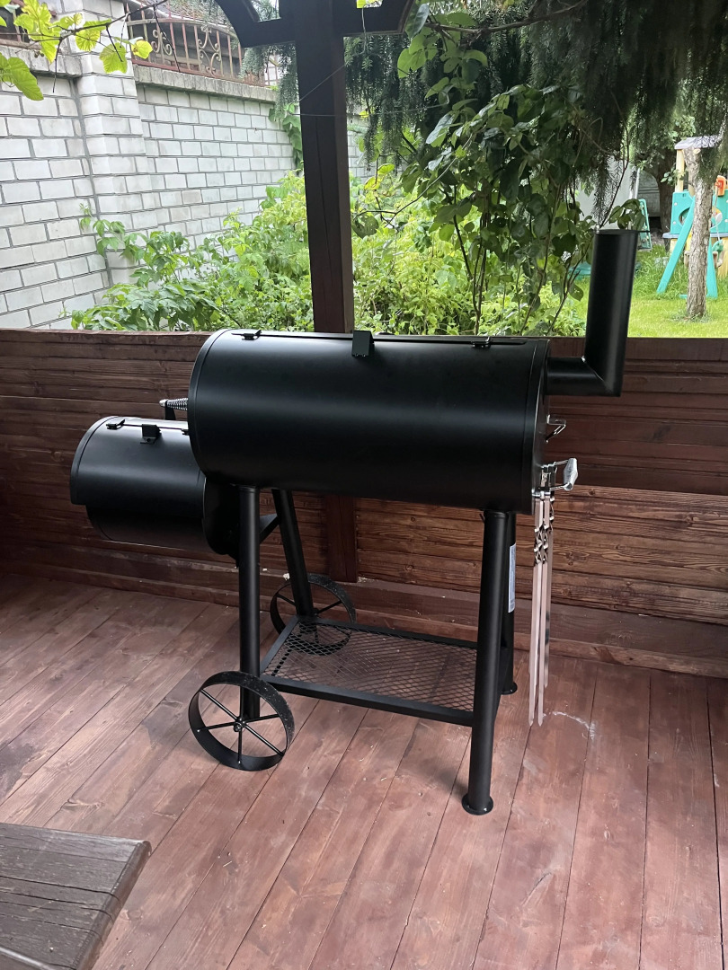 Частный дом с бассейном, сауной и камином