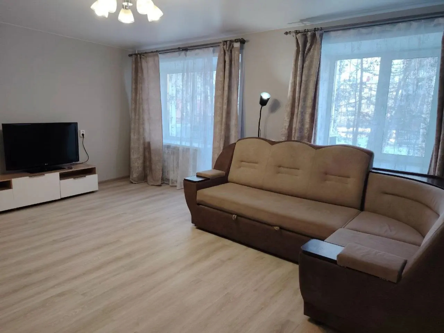 Квартира Просторная двухкомнатная квартира рядом с дк распадским