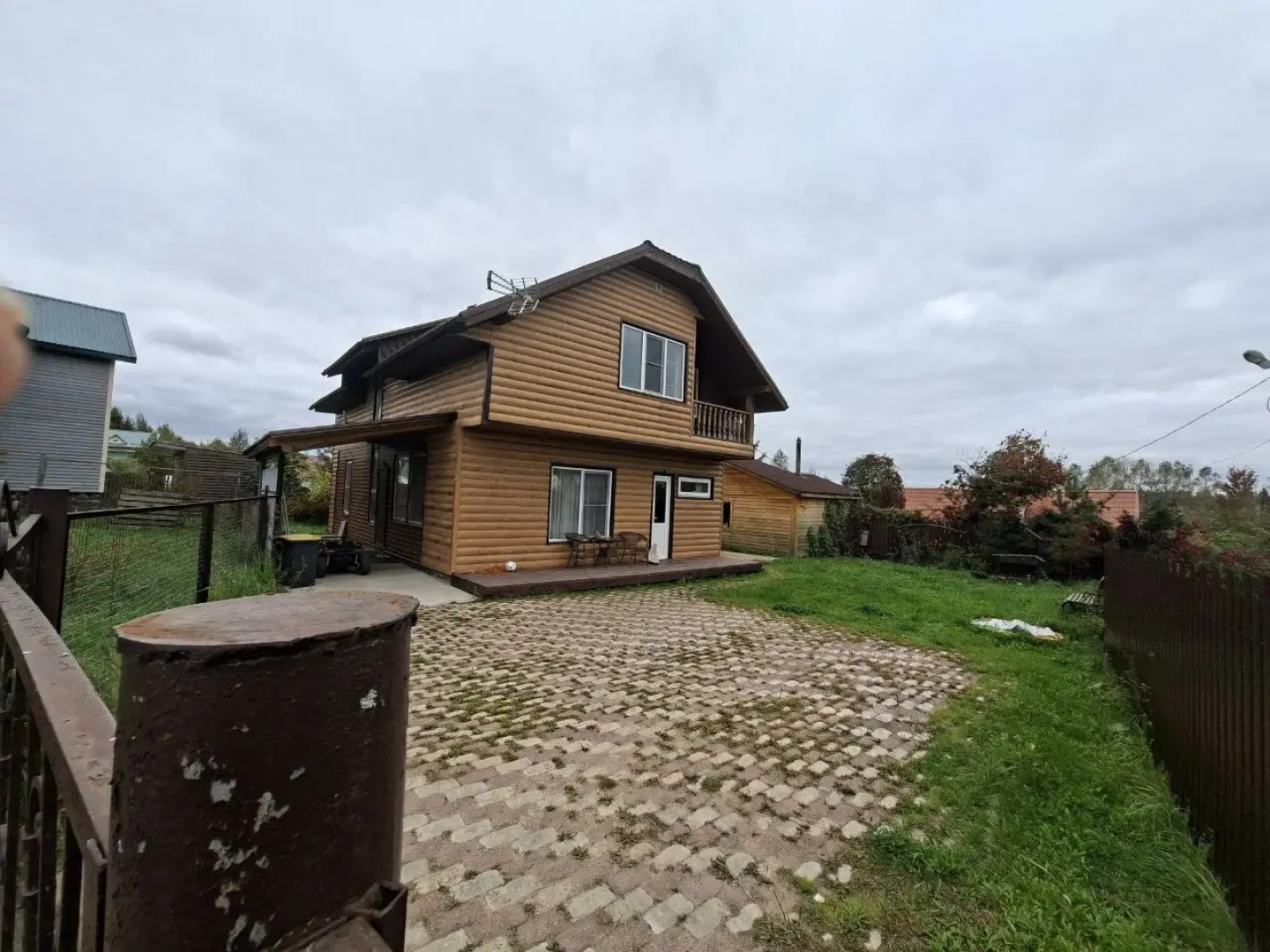 Частный дом в деревне