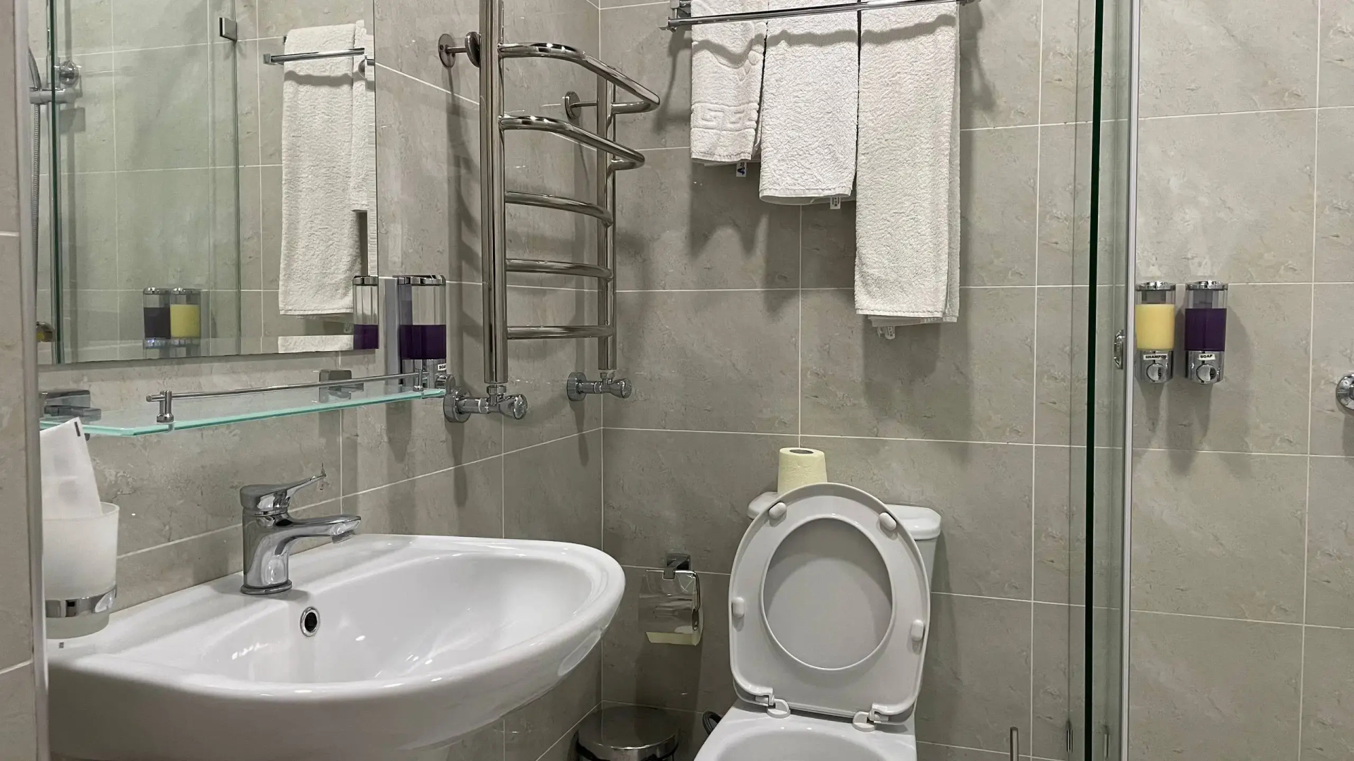 Ohu Palace Hotel & Restaurant