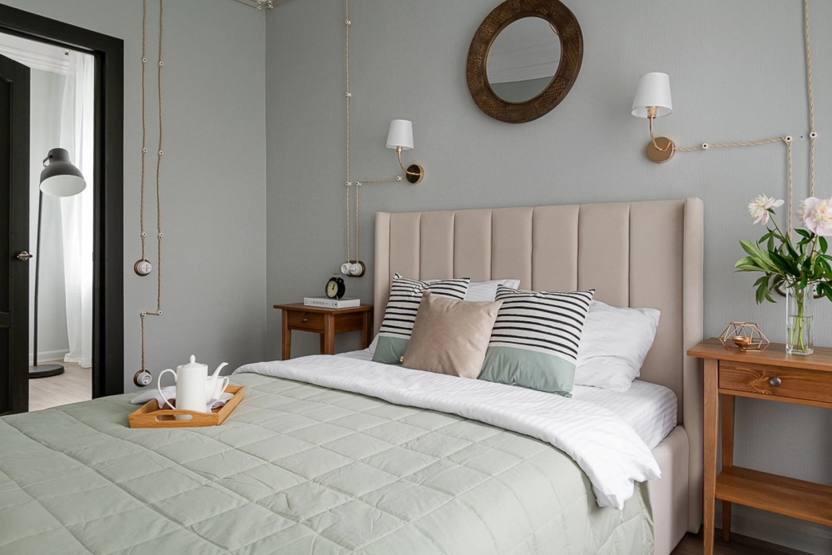 Апартаменты Кварт-Отель, Садовая-Триумфальная, 18