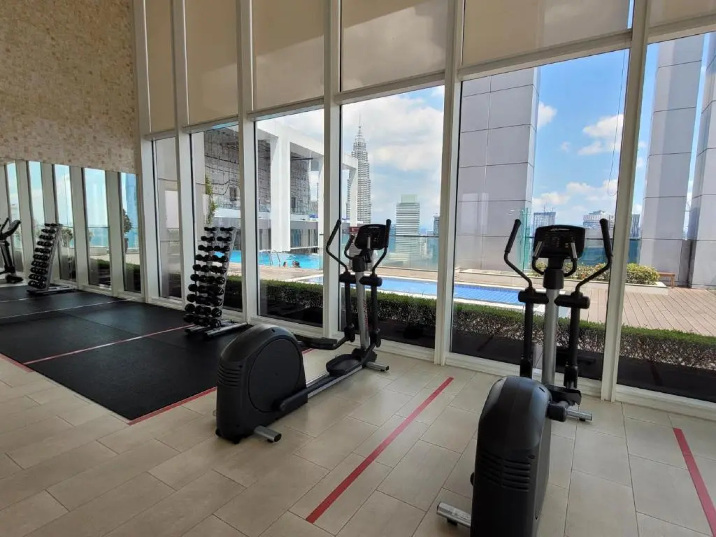 Отель Happy Suite at Platinum KLCC