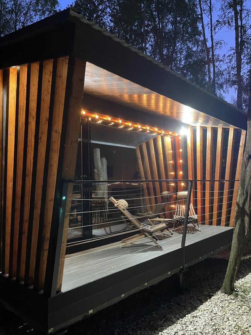 Отель Шепот