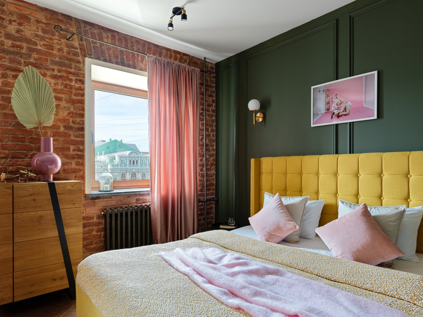 Апартаменты Gallery 130 кв.м с Террасой, Видом на Набережную Фонтанки и БДТ