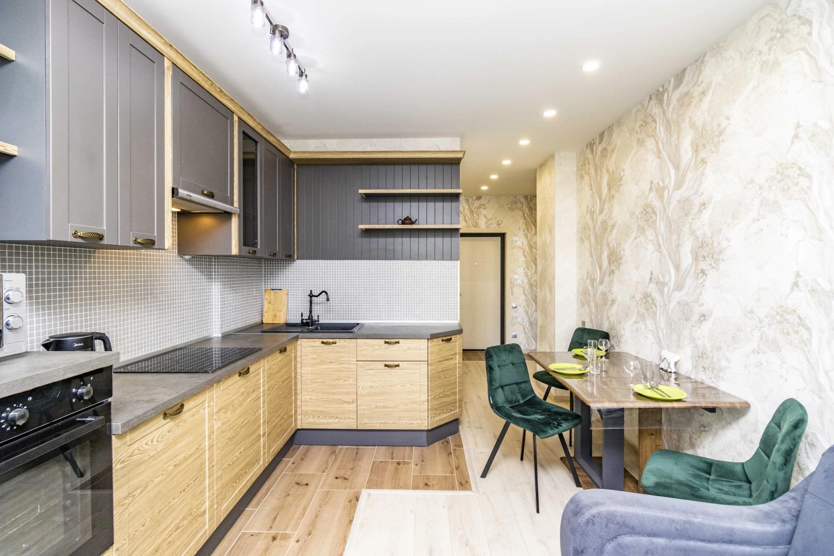 Апартаменты Диван-Кровать с евроремонтом