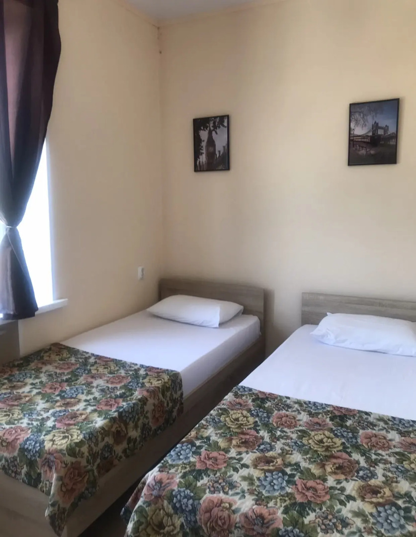 Хостел Семь горняков