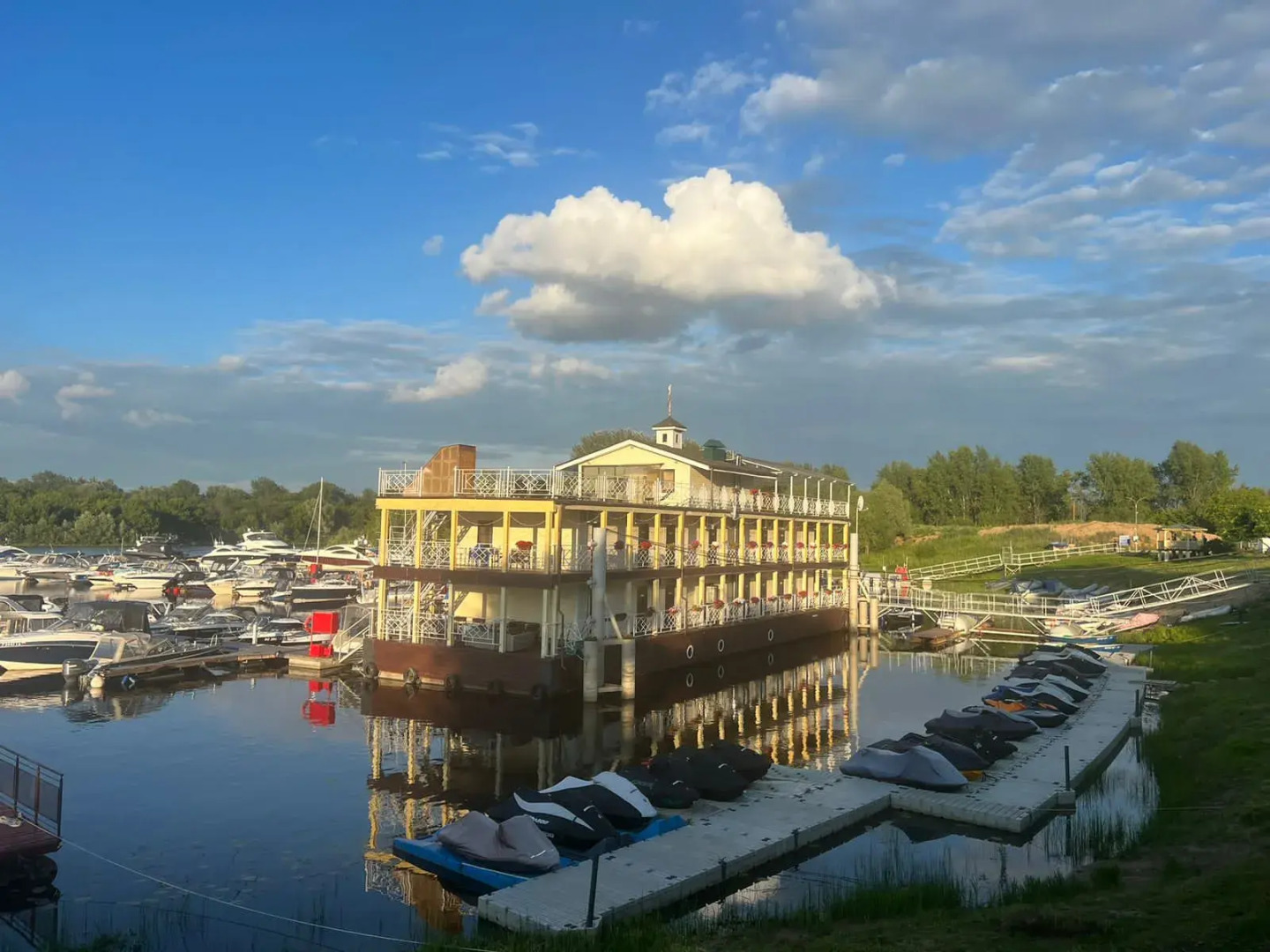 Кемпинг Яхт-клуб Фрегат