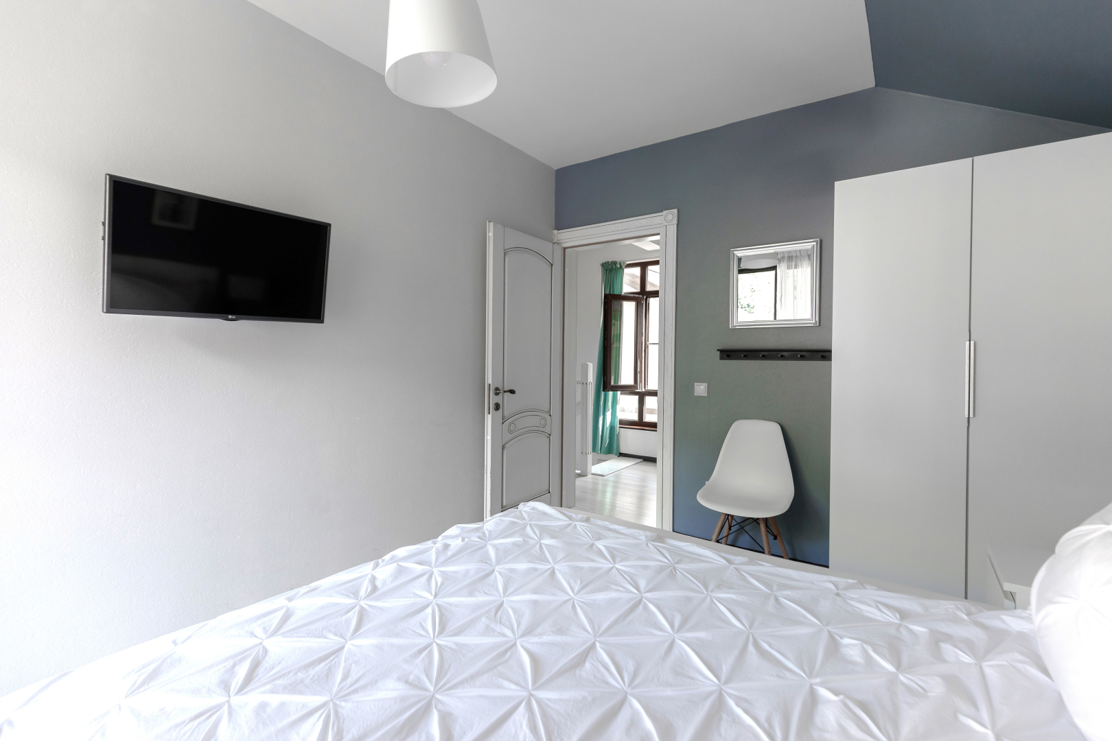 Частный Дом напротив казино с личной парковкой