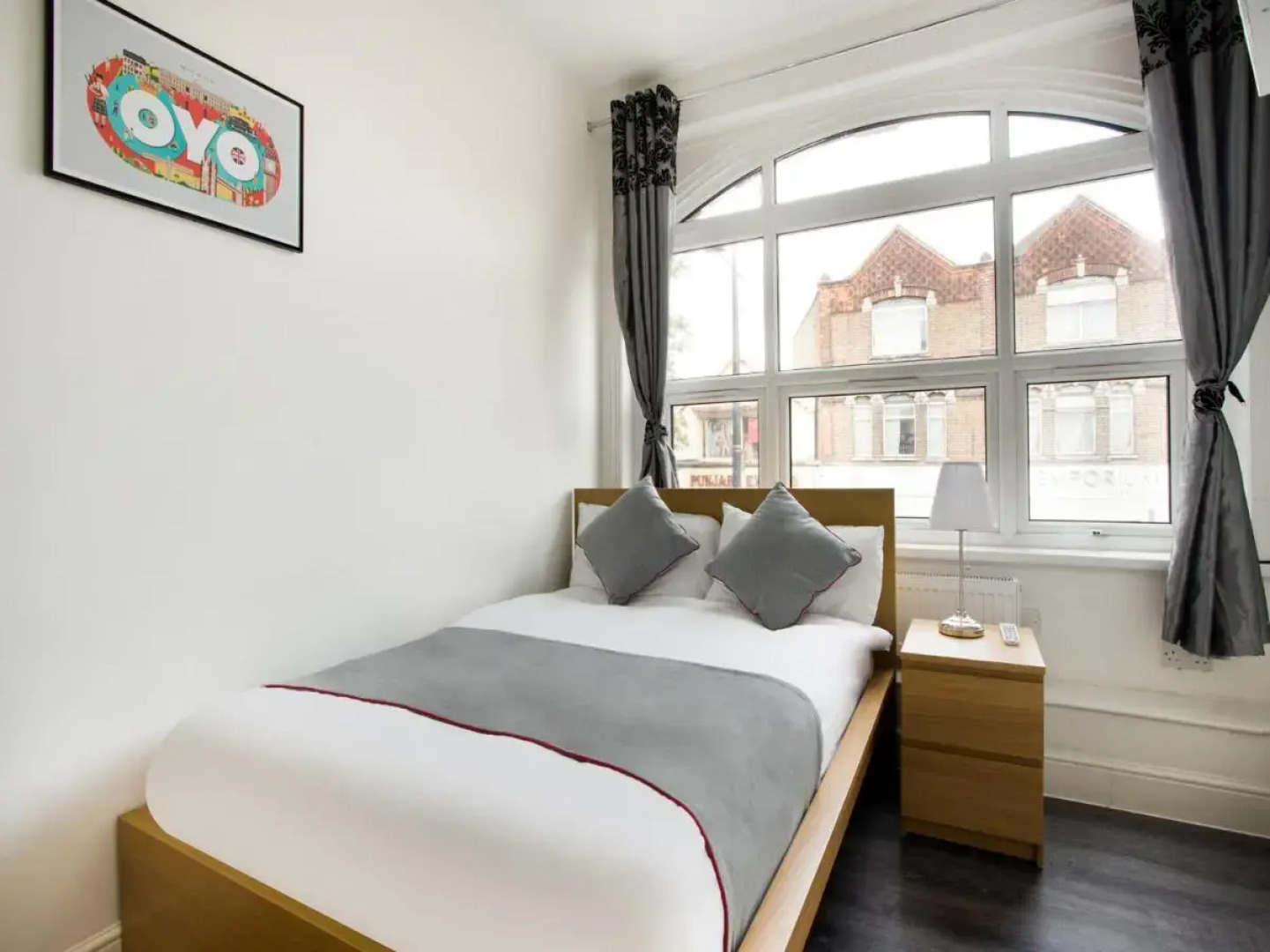 Отель Broadway Inn