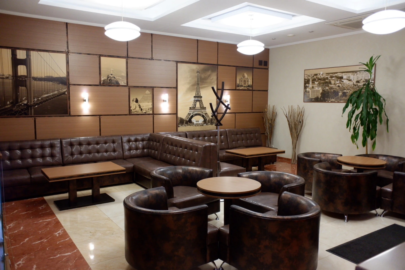 Отель Bon Voyage