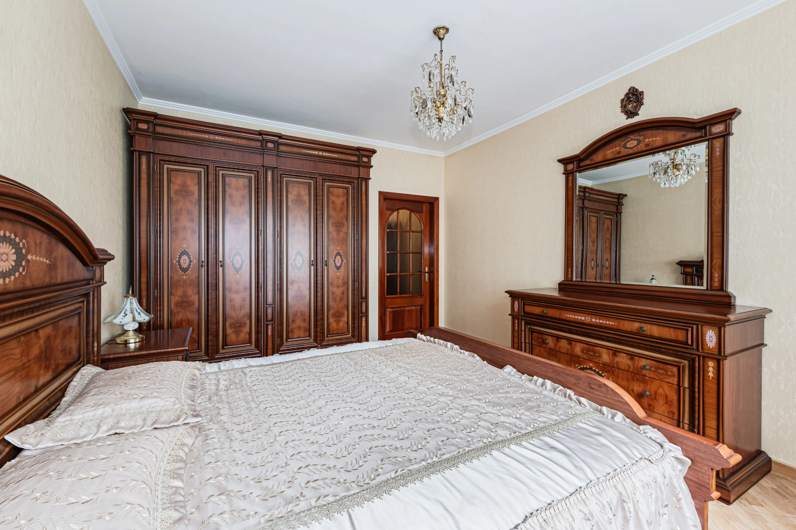 Квартира просторная от трех суток