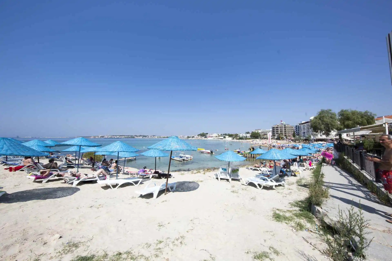 Отель Tuntas Beach Altinkum