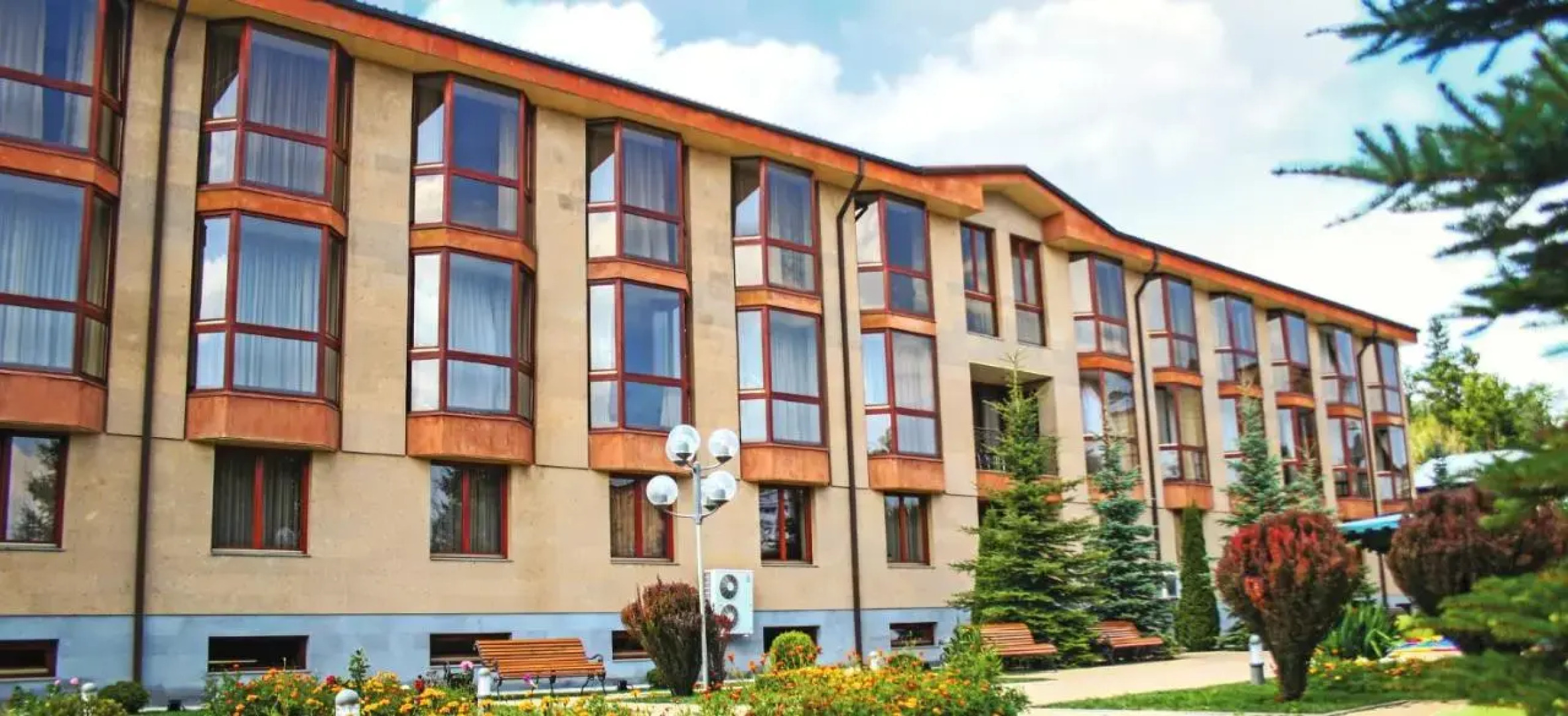 Отель Hotel Russia