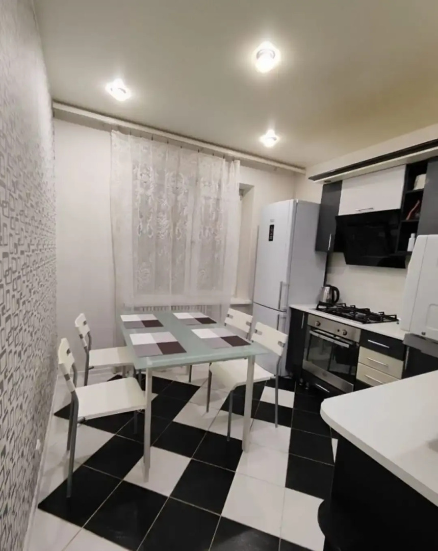 Квартира семейная 3-комнатная