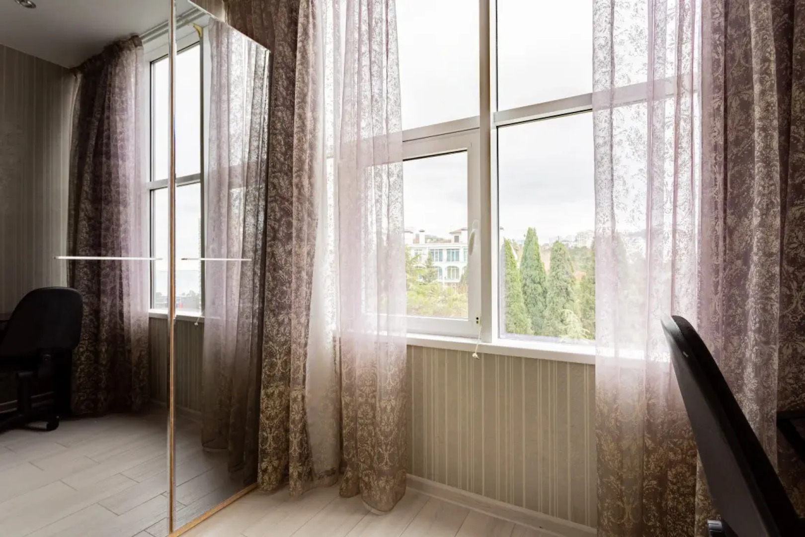 Апартамент Солнечный в центре Сочи у моря с балконом