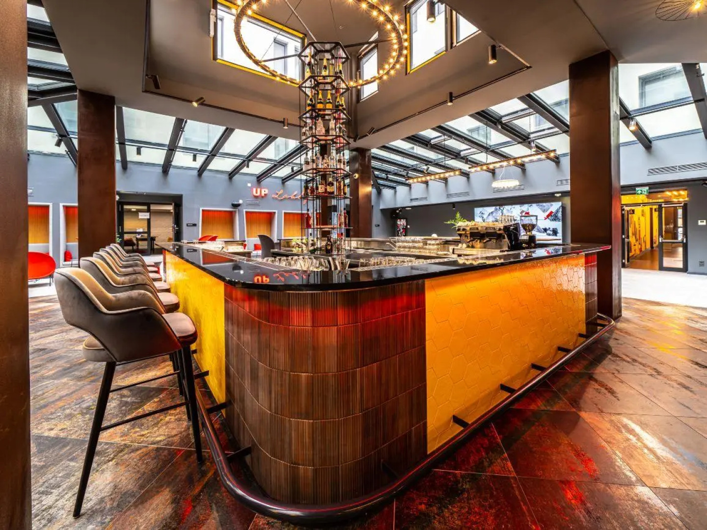 Отель Up Budapest