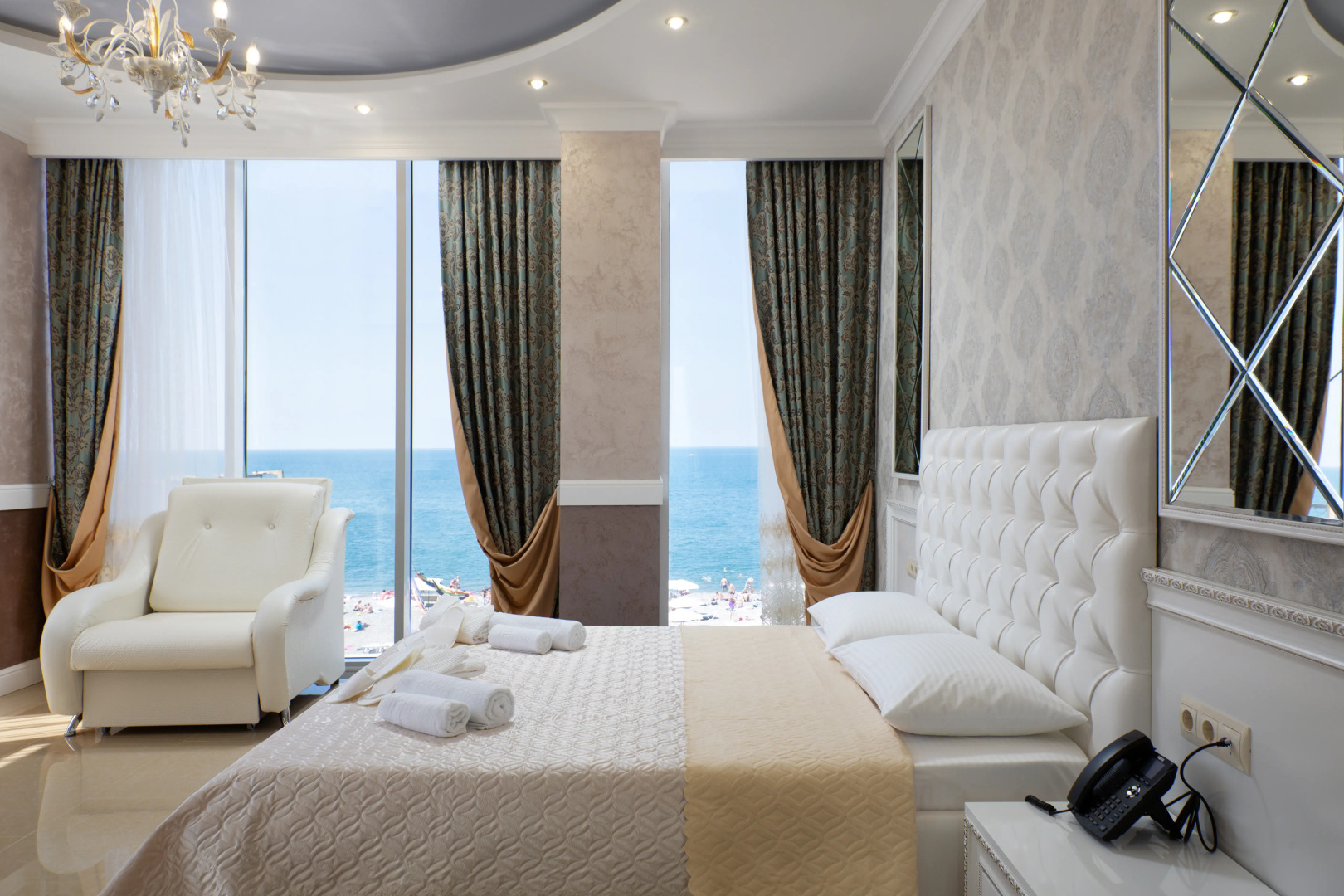 Отель Tropicana