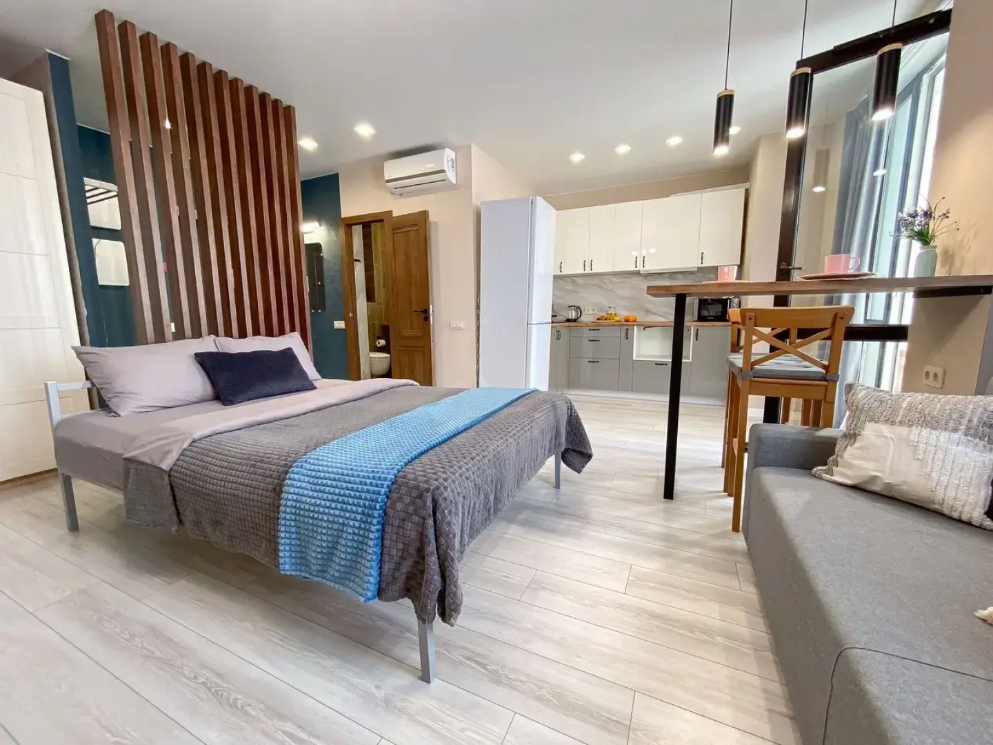 Апартаменты с Видом на Волгу 196