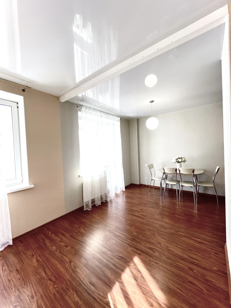 Апартаменты Уютные у Берега Волги с Панорамными Окнами