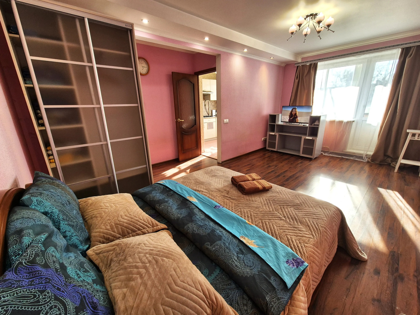 Квартира 2х Комн в Центре на Дзержинского