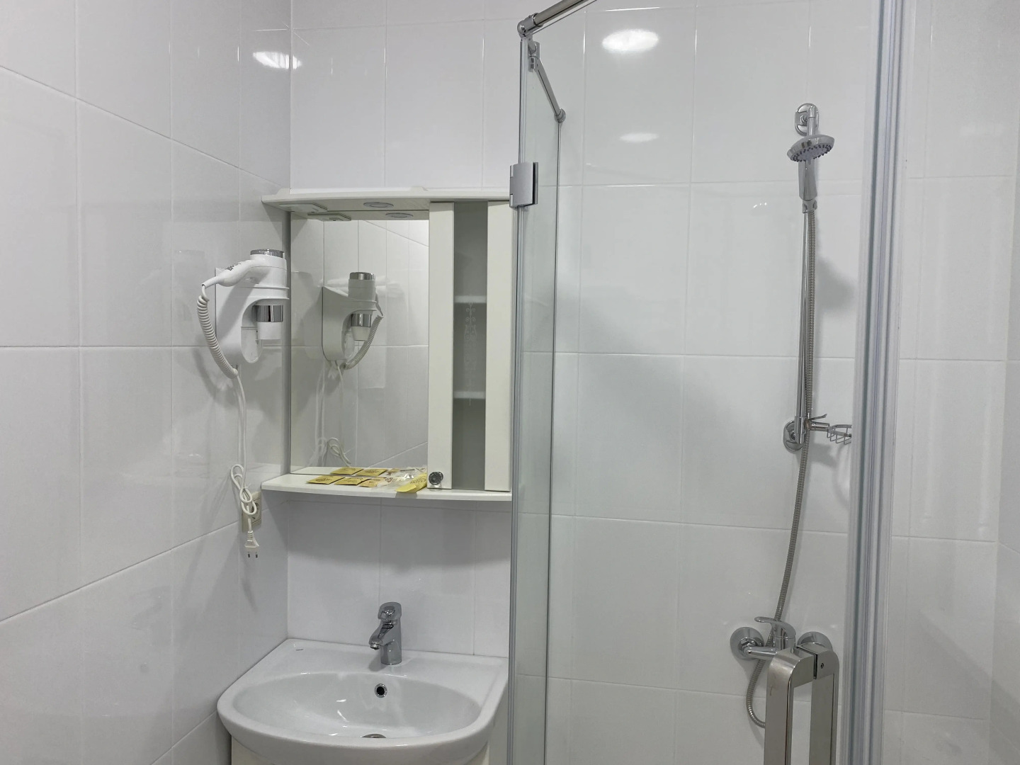 Отель Амаро