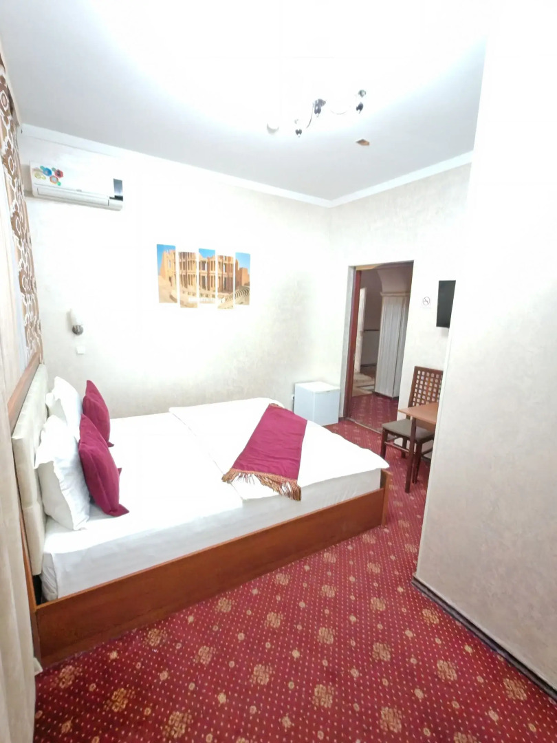 Отель Art Vesta