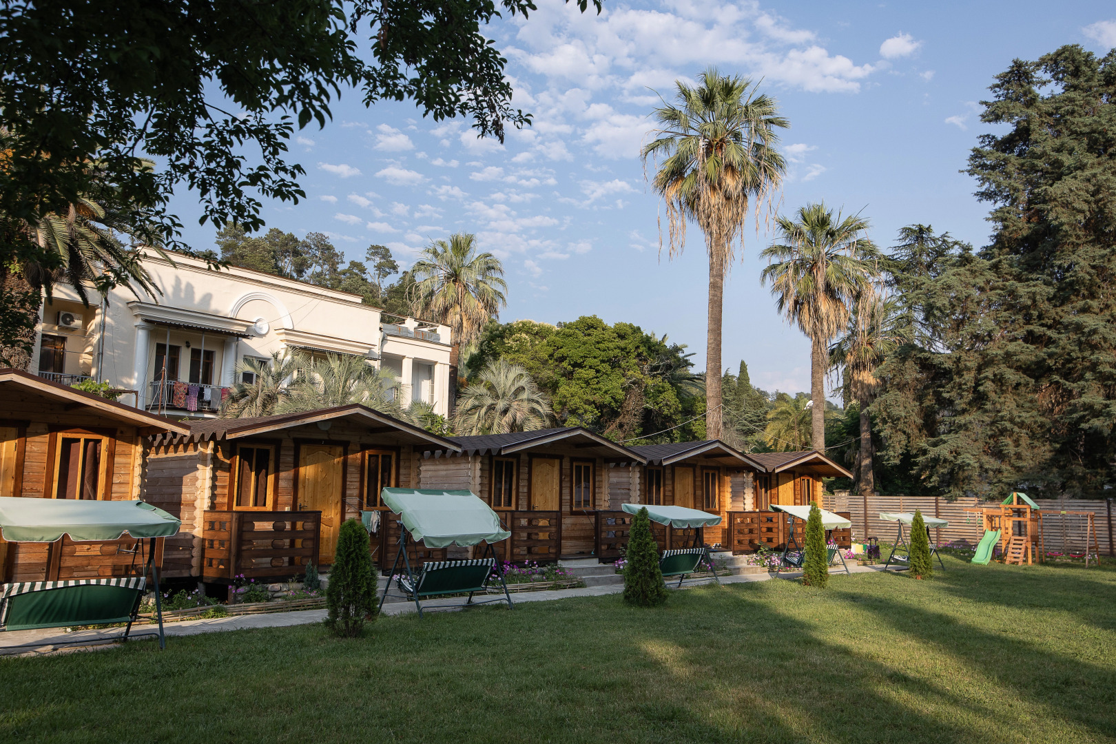 Отель At The Sea