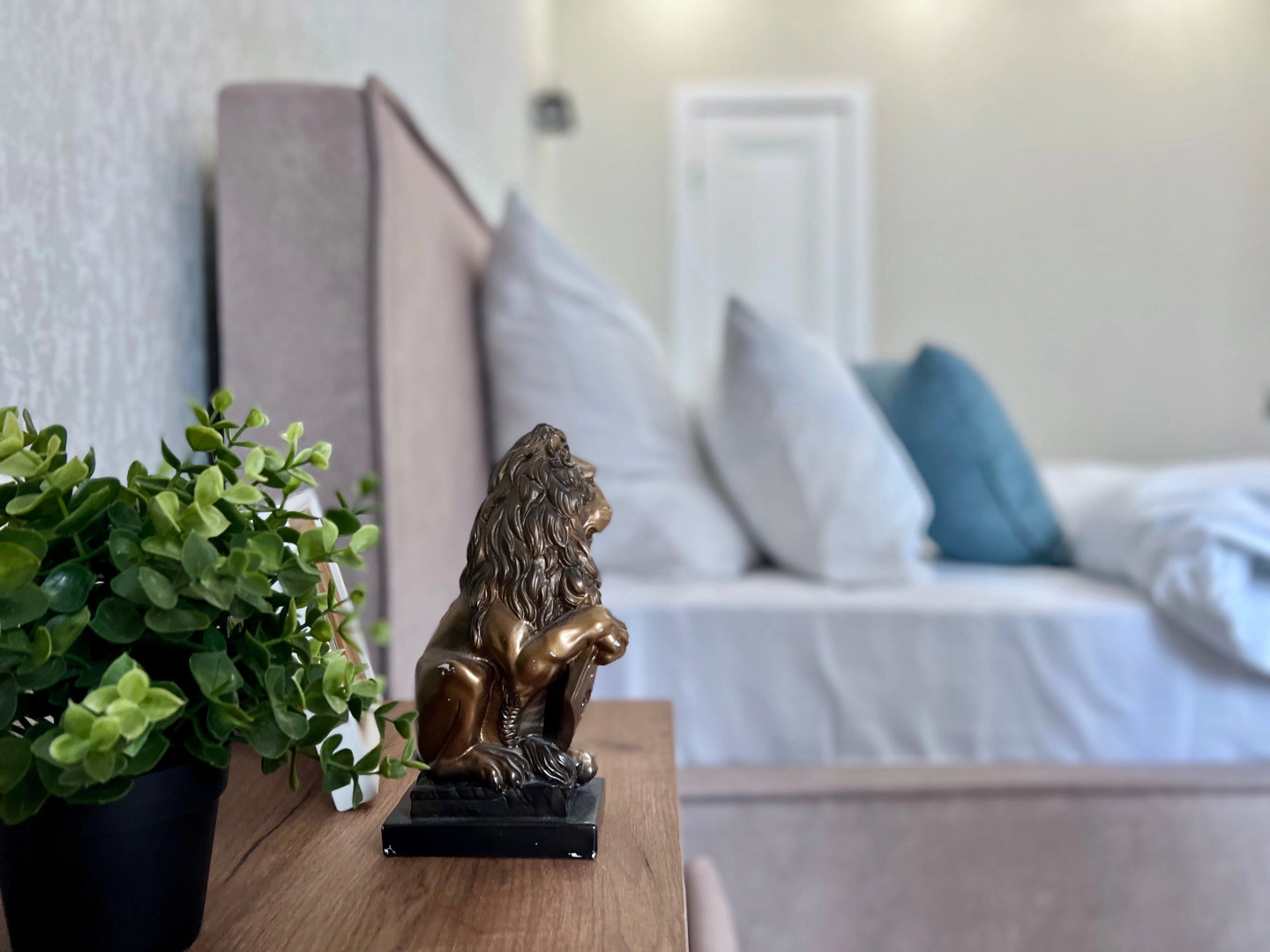 Апартаменты SUNVILLES Новая дизайнерская двушка с Видом