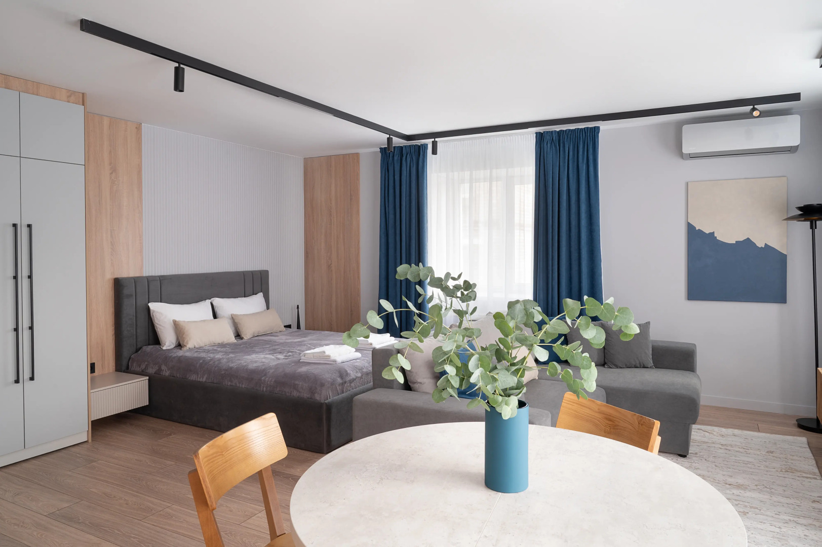 Апартаменты Димидов на Крестовой I