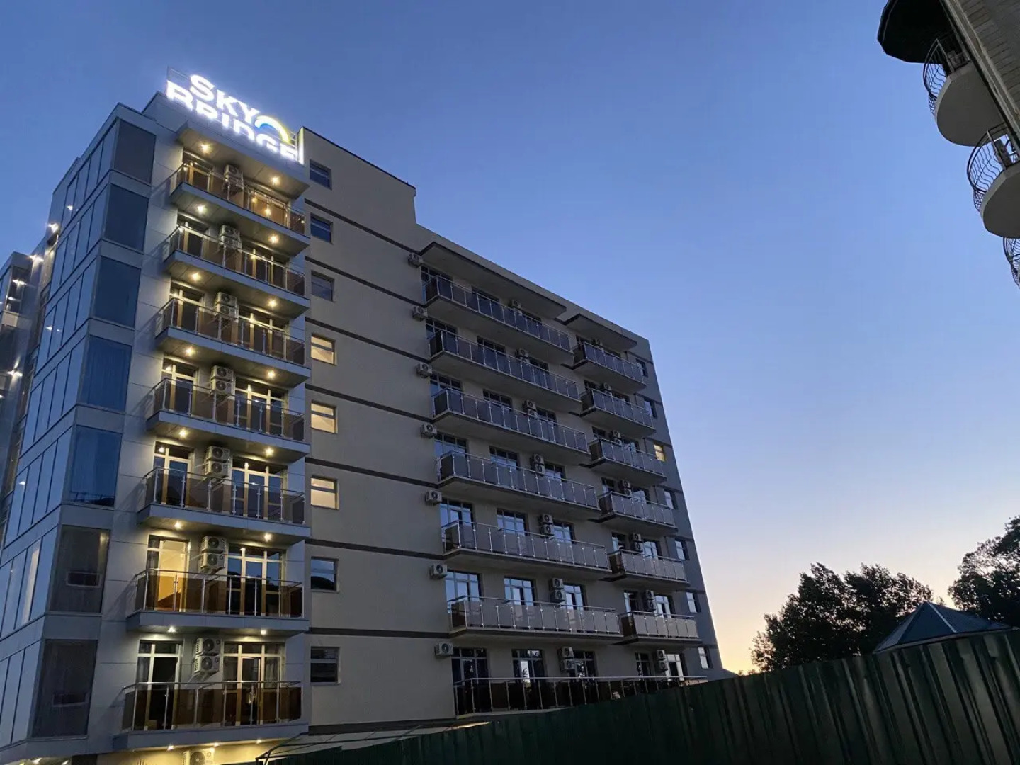 Курортный отель Скай Бридж (Sky Bridge)