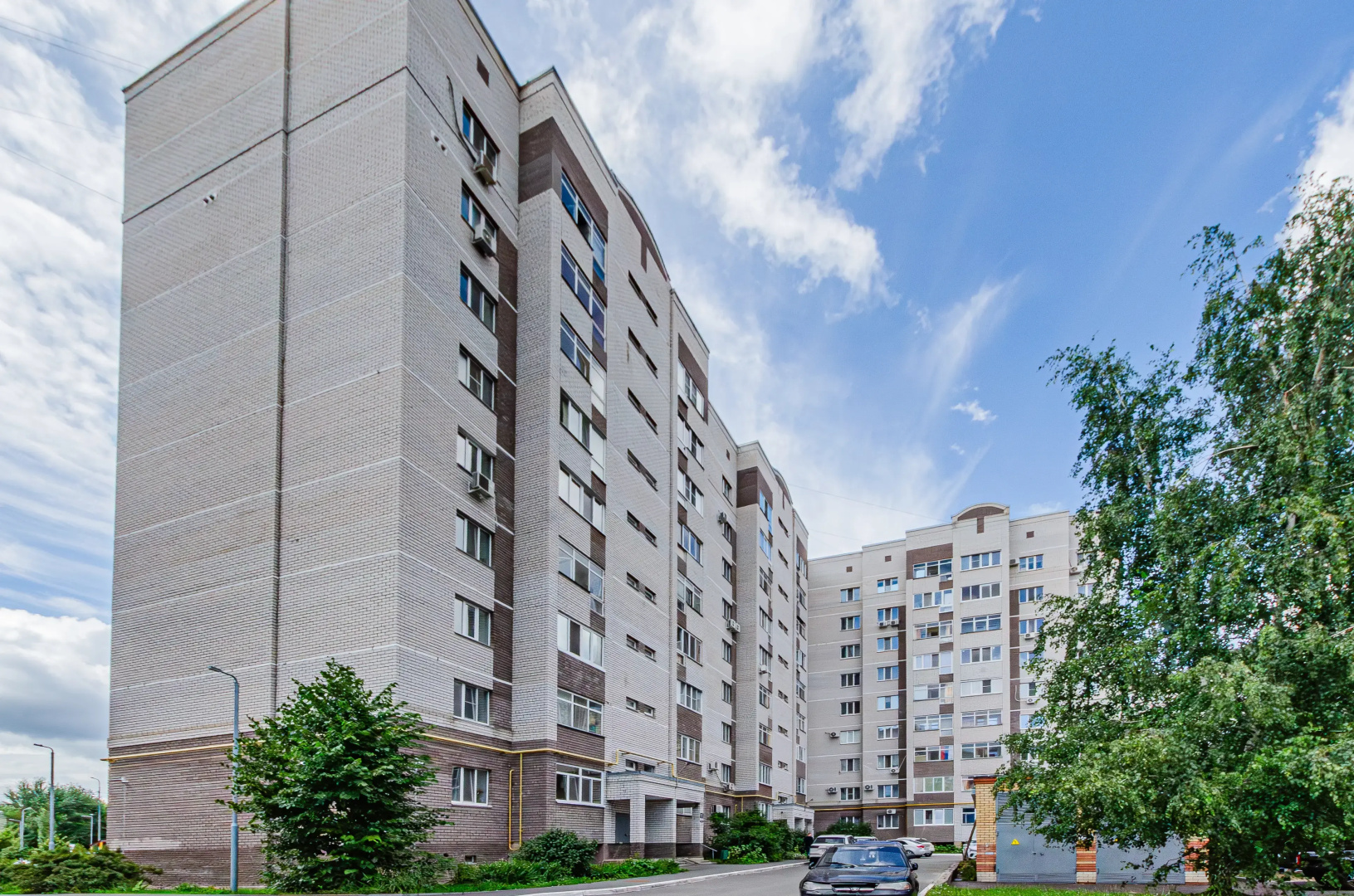 Квартира Трехкомнатная ст.метро Козья Слобода