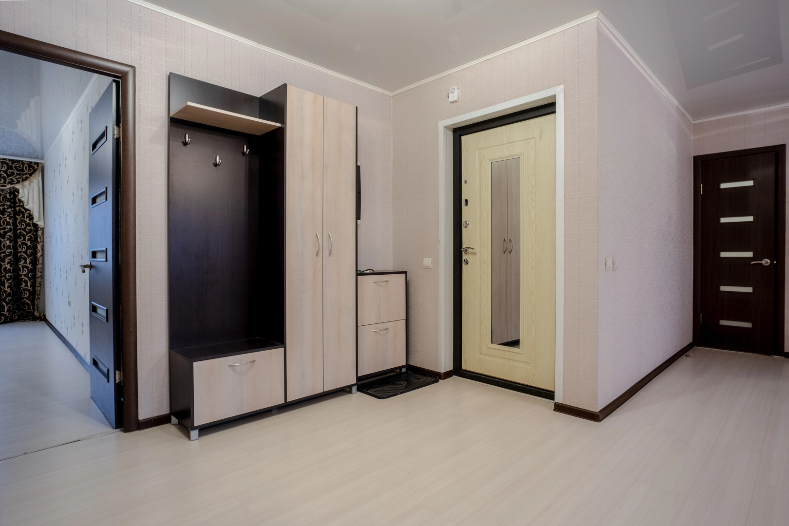 Апартаменты большие трехкомнатные на главном проспекте Тулы