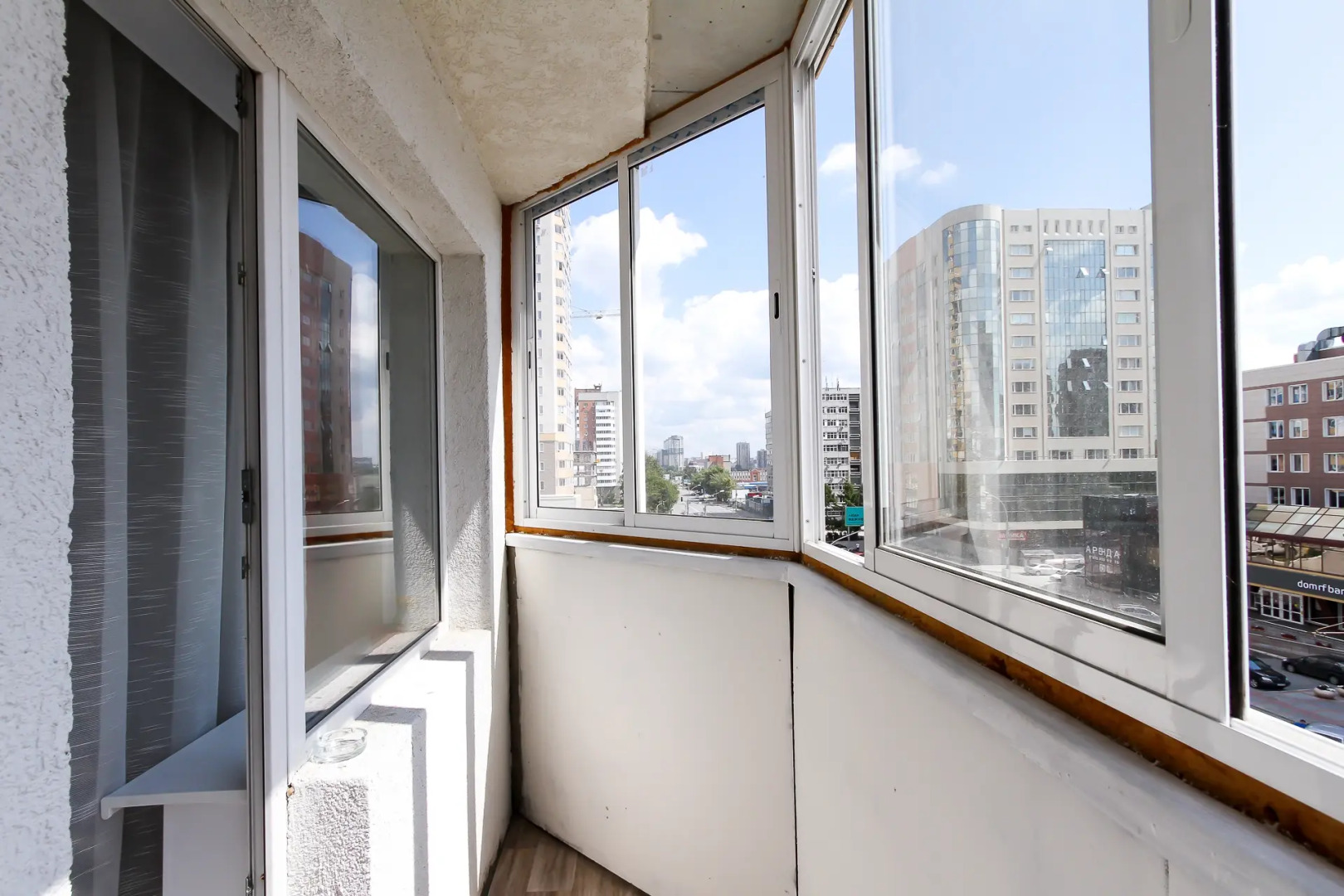 Апартаменты Фрунзе 49/2 этаж 5