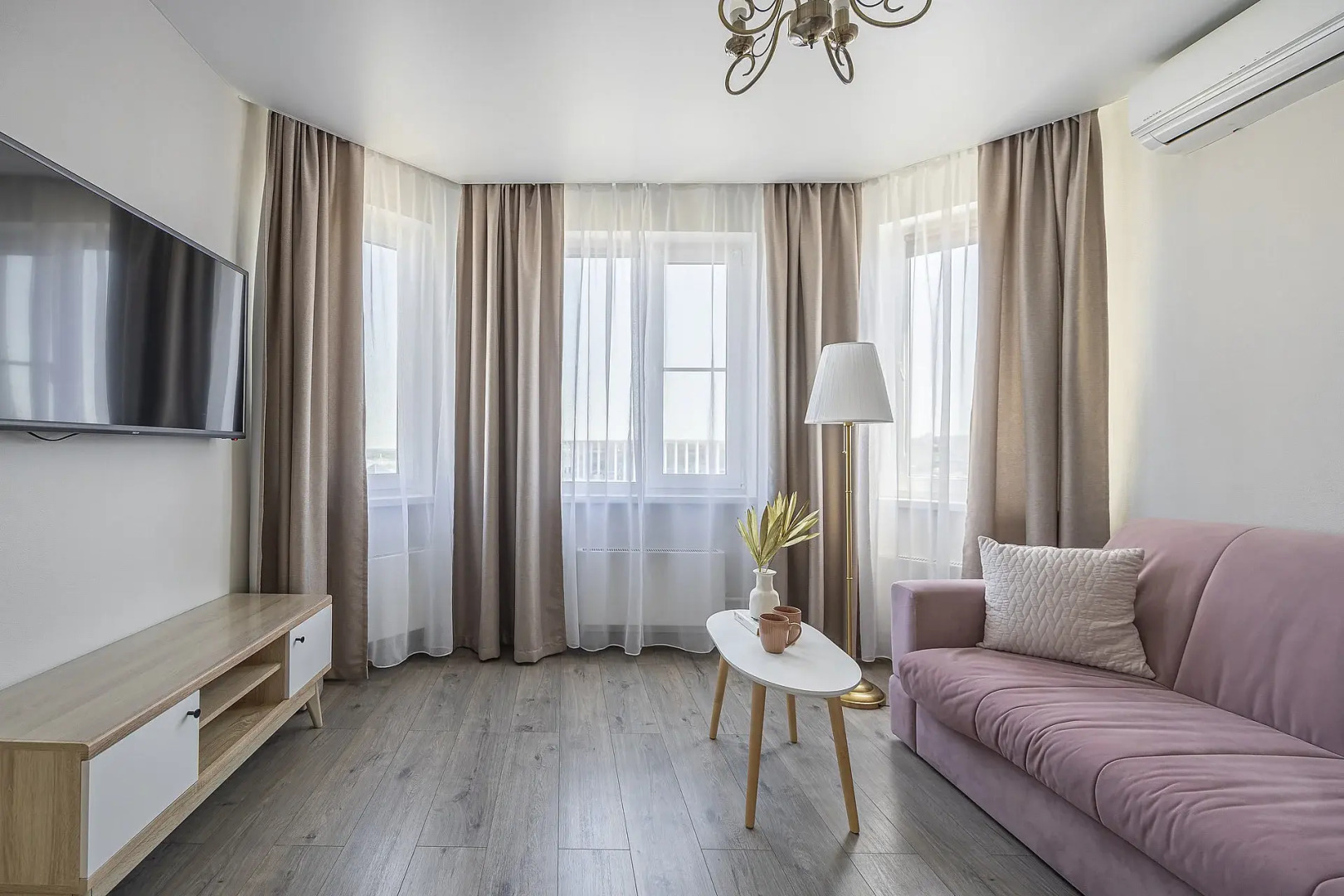 Апартаменты с видом на Волгу улица Карла Маркса 62 метро Стрелка Сова-Дом