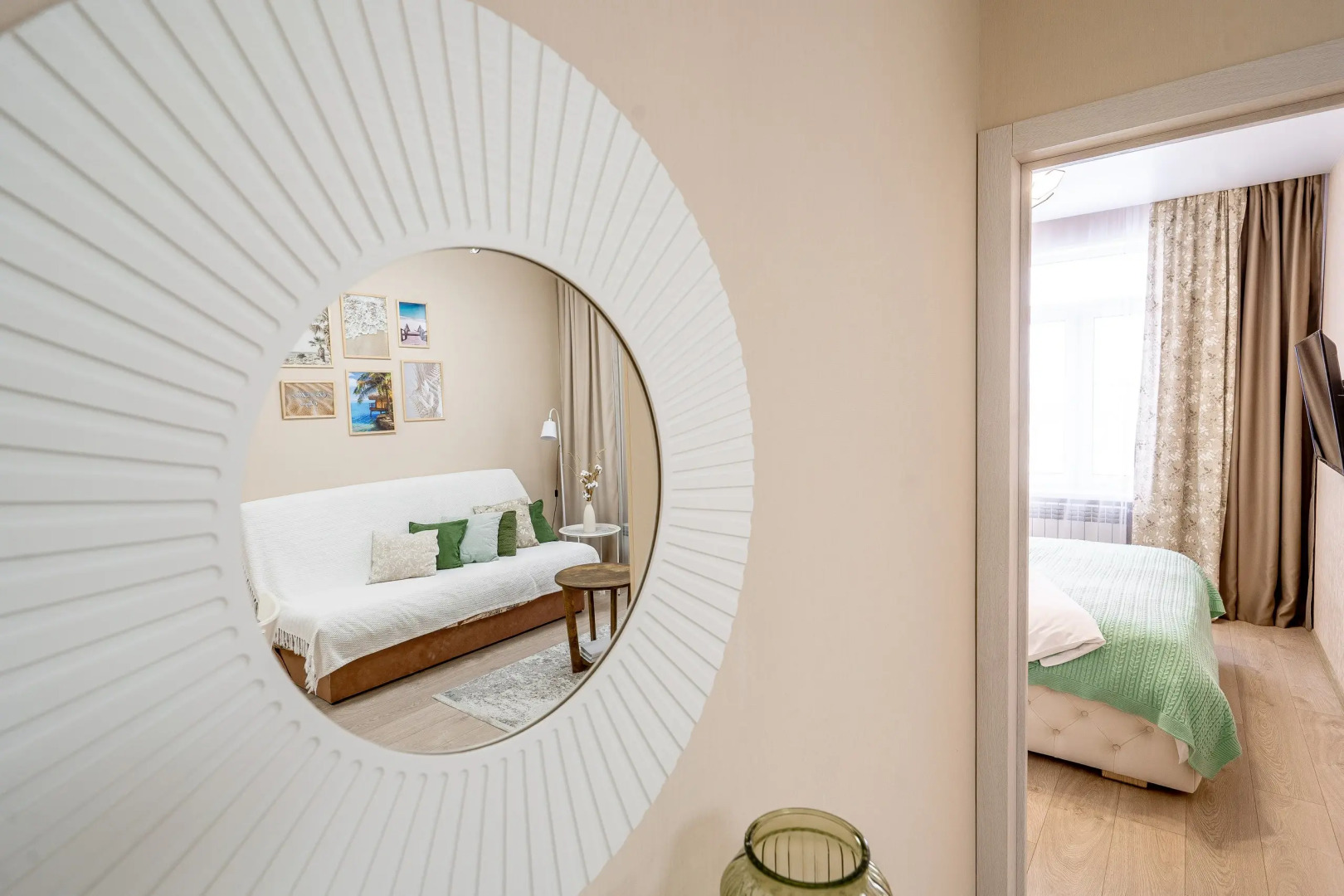 Апартаменты 1+ по Ивана Захарова 9/1