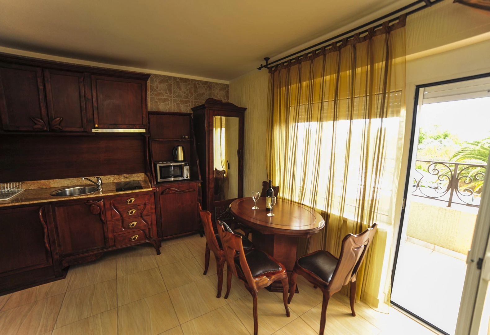 Апарт-Отель Villa Dolphin