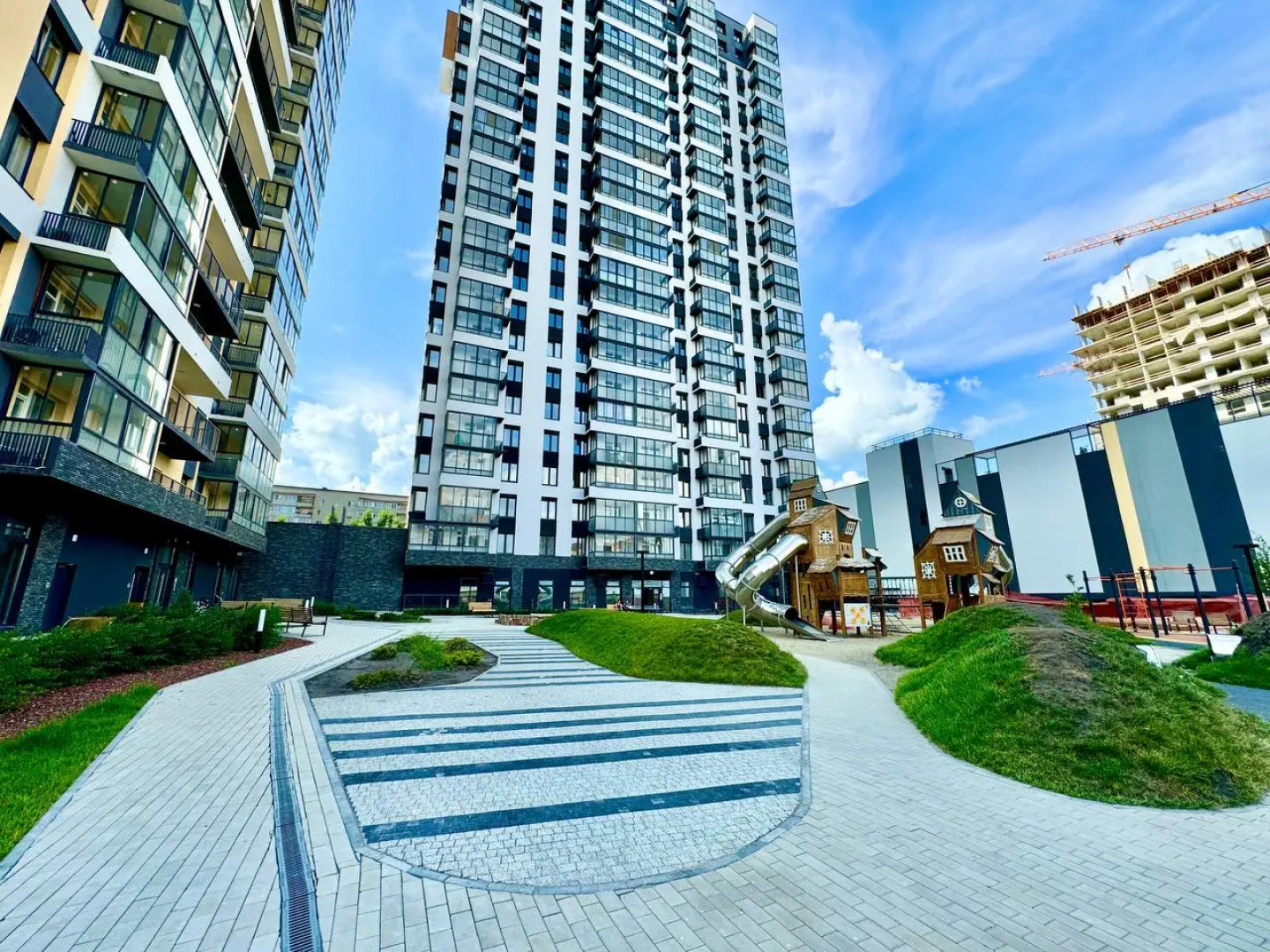 Апартаменты ВыДома в самом центре города ЖК City Life