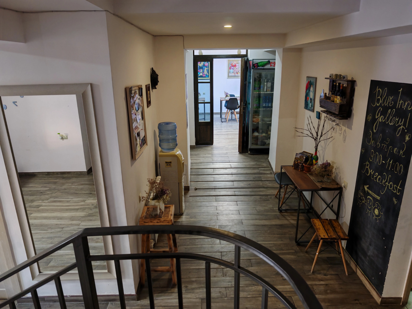 Отель Blur Inn Gallery