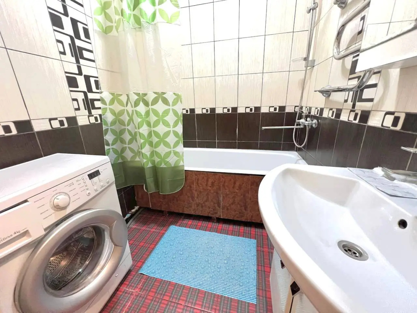 Апартаменты MAXI (Макси) на Садовой