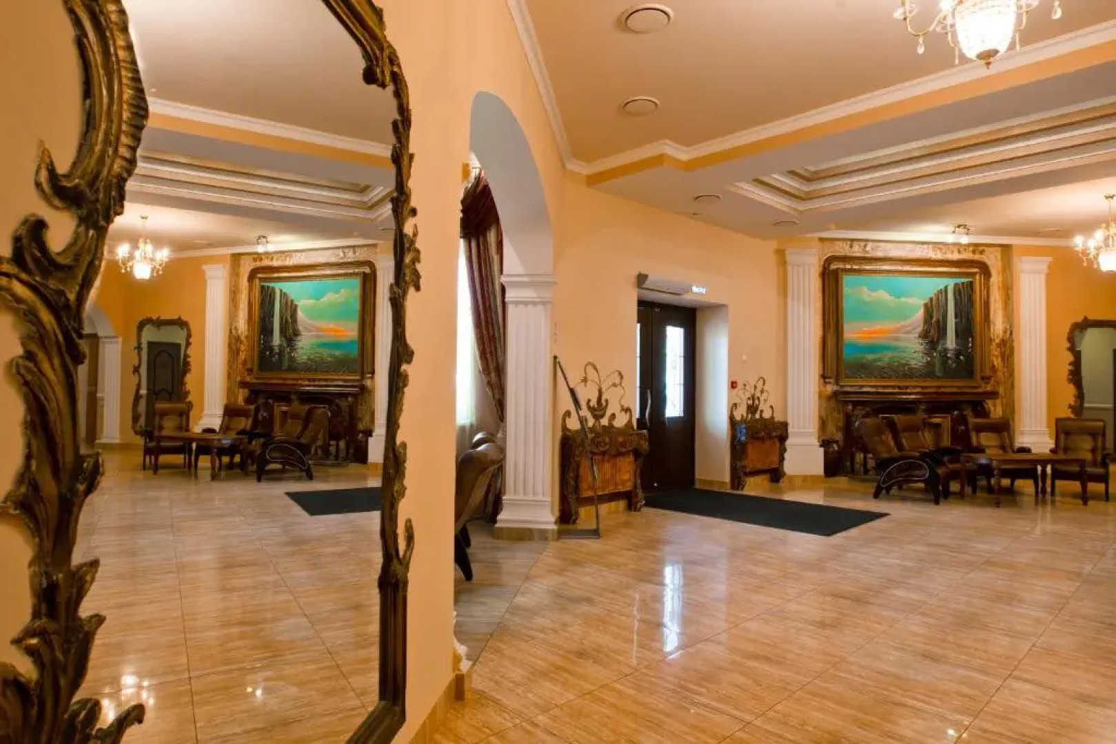 Отель Сайран