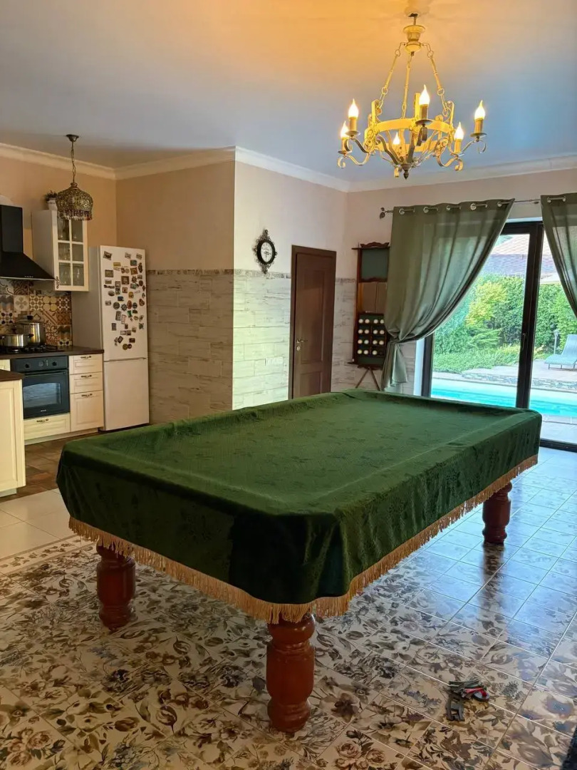 Частный дом в горах на берегу реки