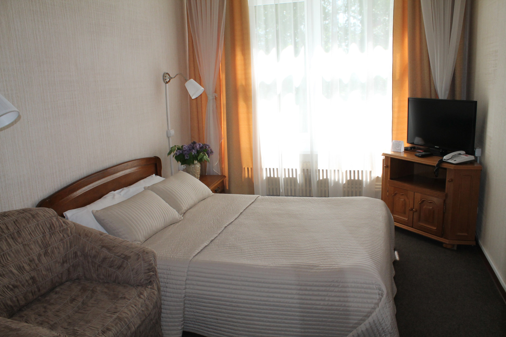 Отель Сатис